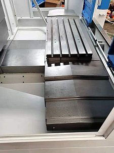 Фото 19 - MetalTec TOPMILL 850S 4-х осевой вертикальный обрабатывающий центр с ЧПУ.