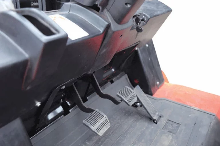 Фото 4 - Погрузчик вилочный дизельный EP Equipment CPCD80T8 OPTIMAL SERIES (Chaochai, 2W330, POS, PT, кабина с отопителем).