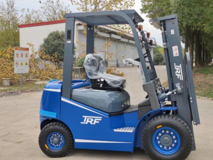 Фото 80 - Вилочный погрузчик TRF D35-4X.